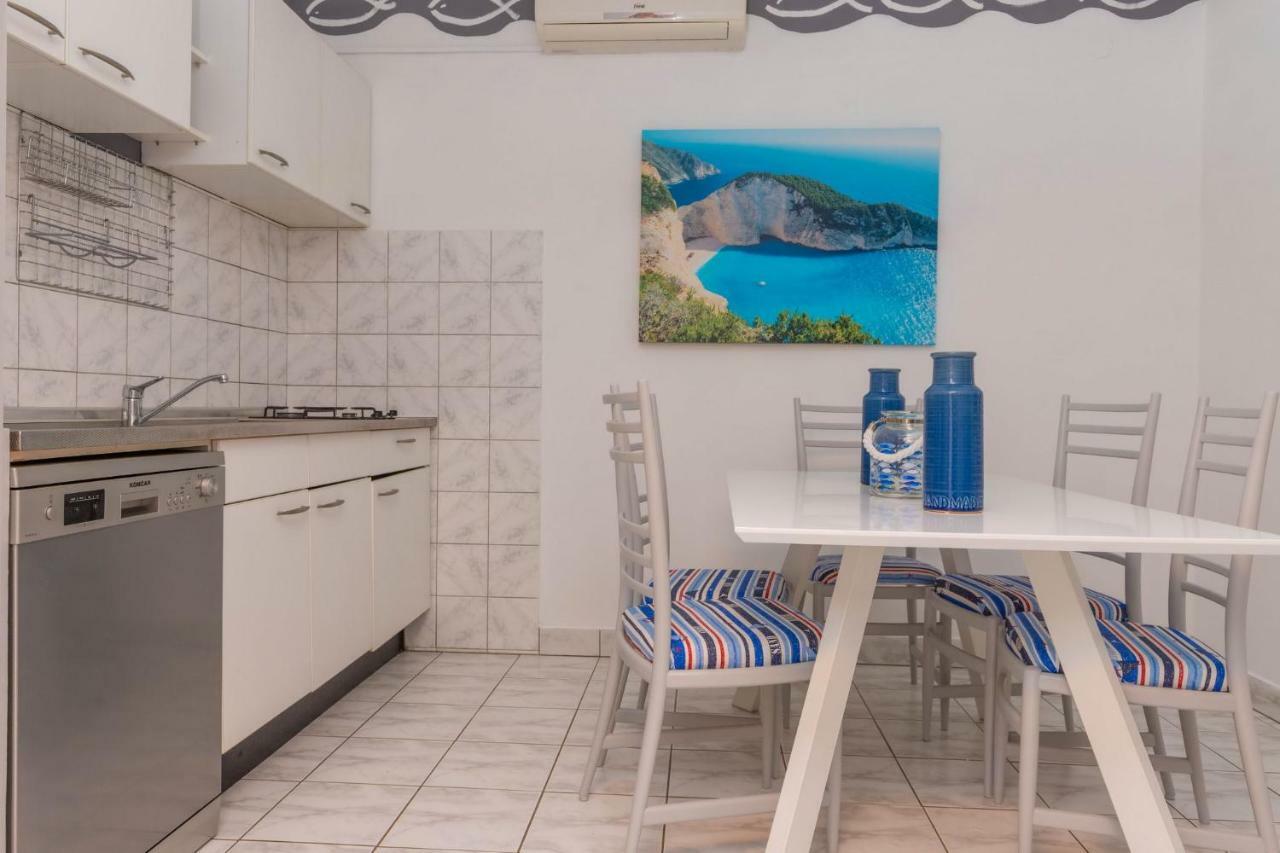 Apartments Adriatic 2 Crikvenica Bagian luar foto