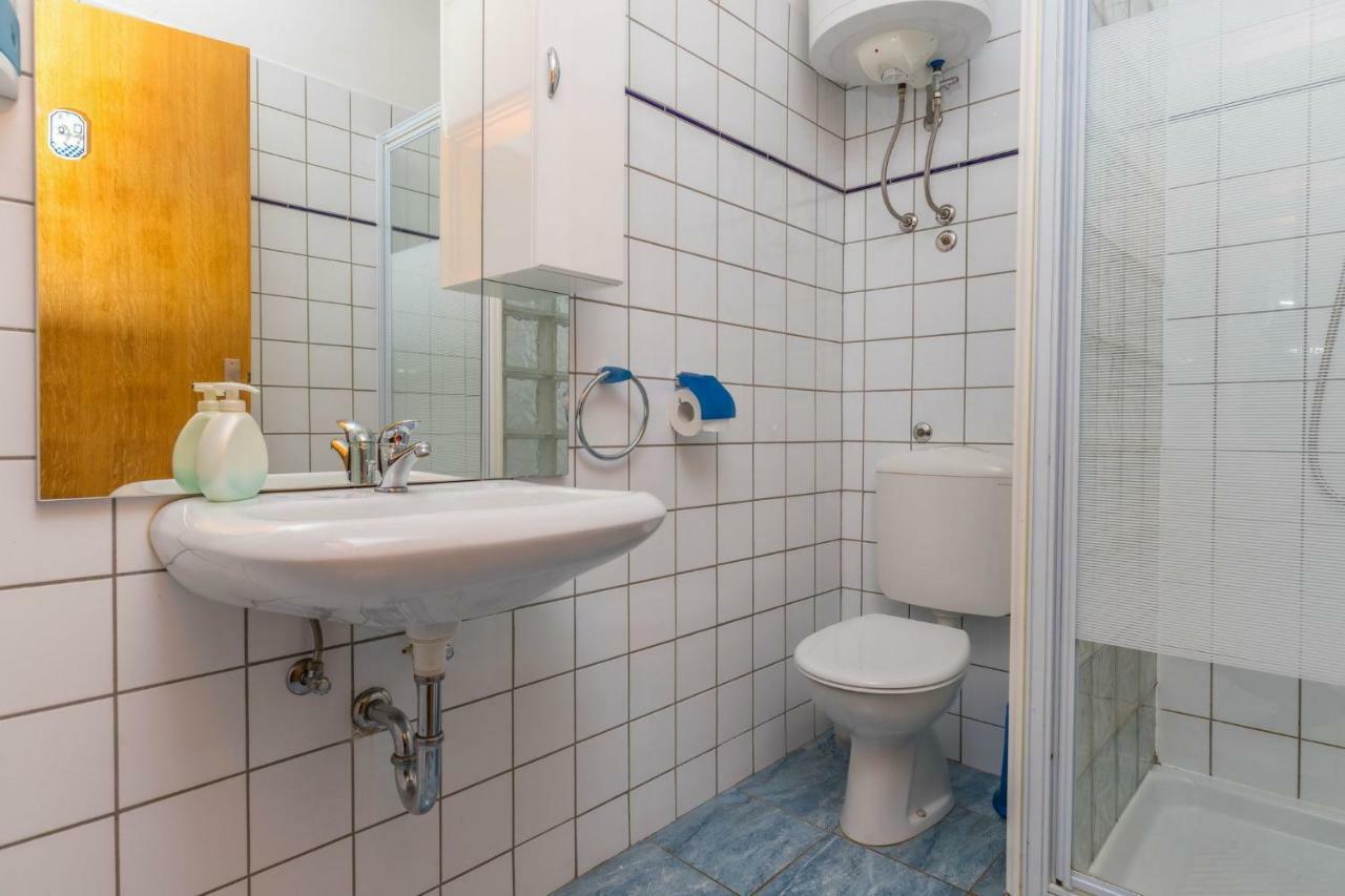 Apartments Adriatic 2 Crikvenica Bagian luar foto